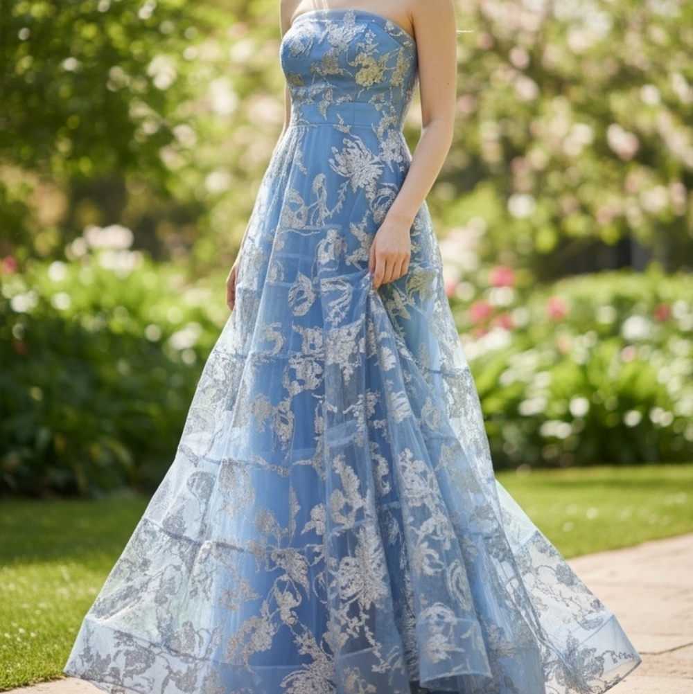 Reign On Strapless Ice Blue and Silver Formal Dress Prom Homecoming Sz 3/4 NWT - Picture 12 of 12